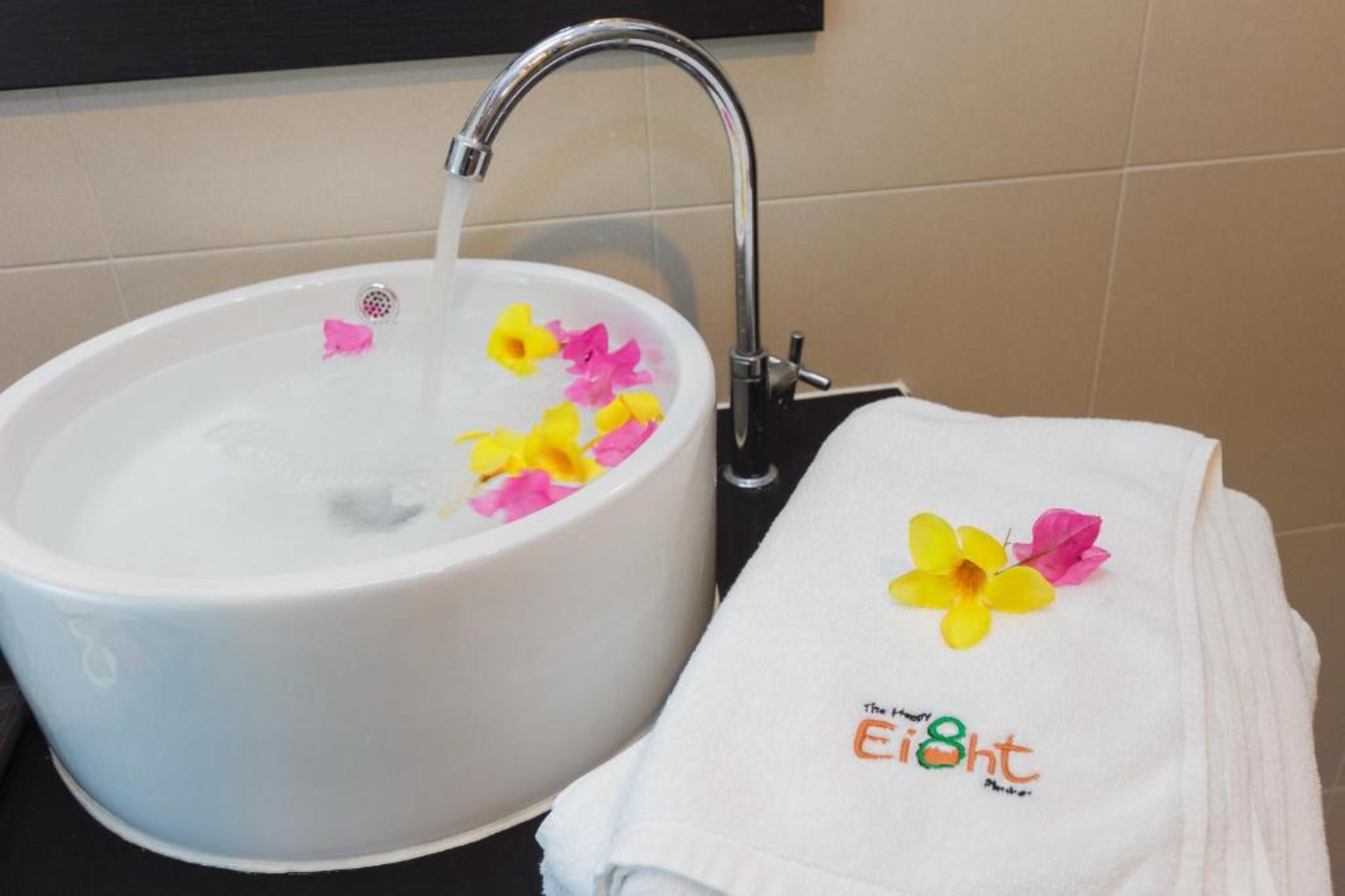 Happy Eight Resort Sha Nai Harn Eksteriør billede